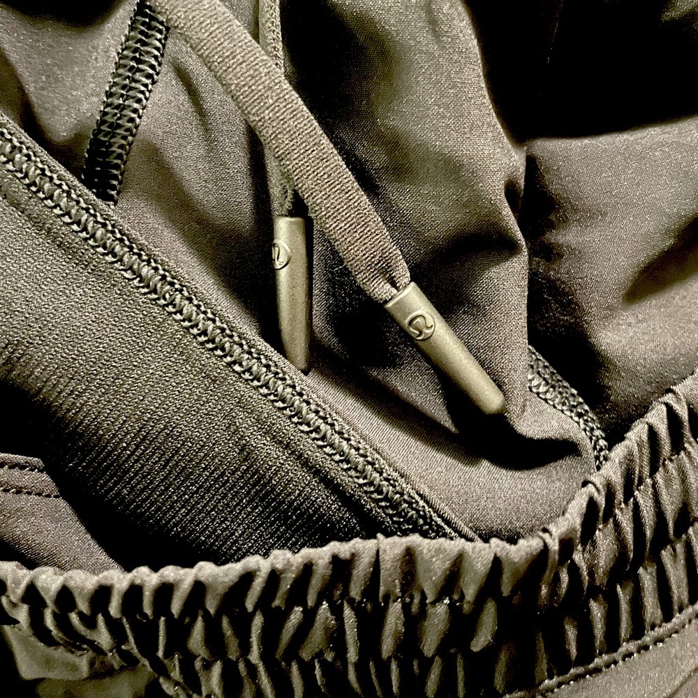 Last Pair! NWT✨Lululemon Pace Breaker Linerless Shorts 7” - Picture 3 of 8